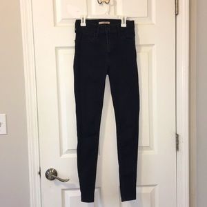 720 High Rise Super Skinny - 25 in black